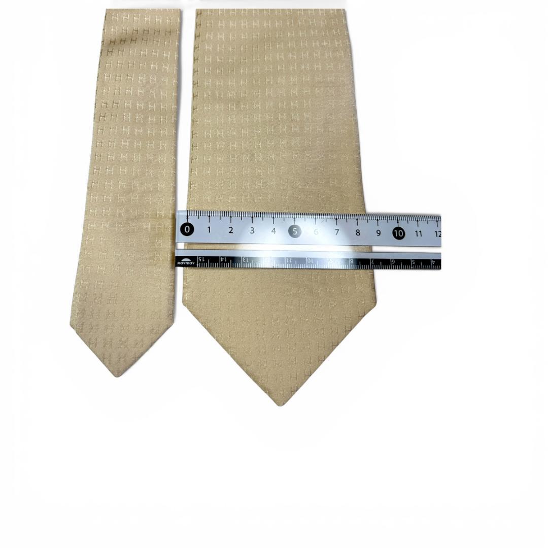 美品 エルメス ネクタイ シルク ベージュ ビジネス　ファソネ　H　総柄