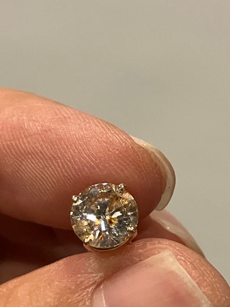 Bacchus 　1.29ct 天然ダイヤモンドピアス