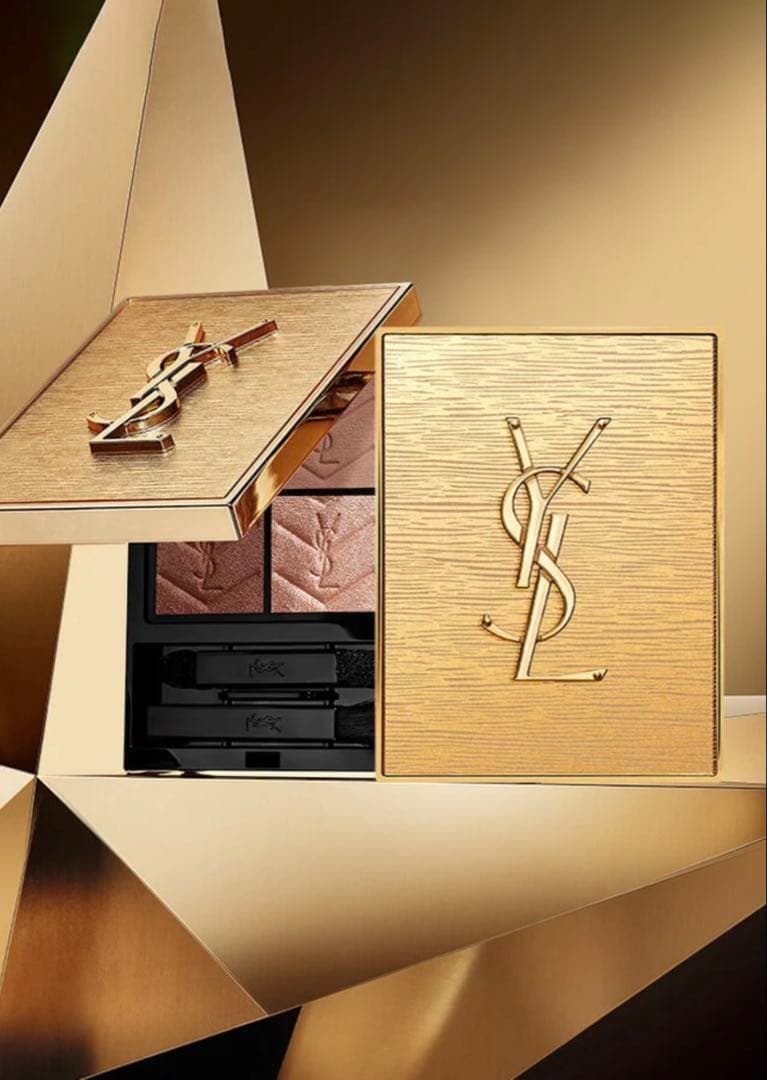 『イブサンローラン』クチュールミニクラッチ 025 アイシャドウ 2025 限定