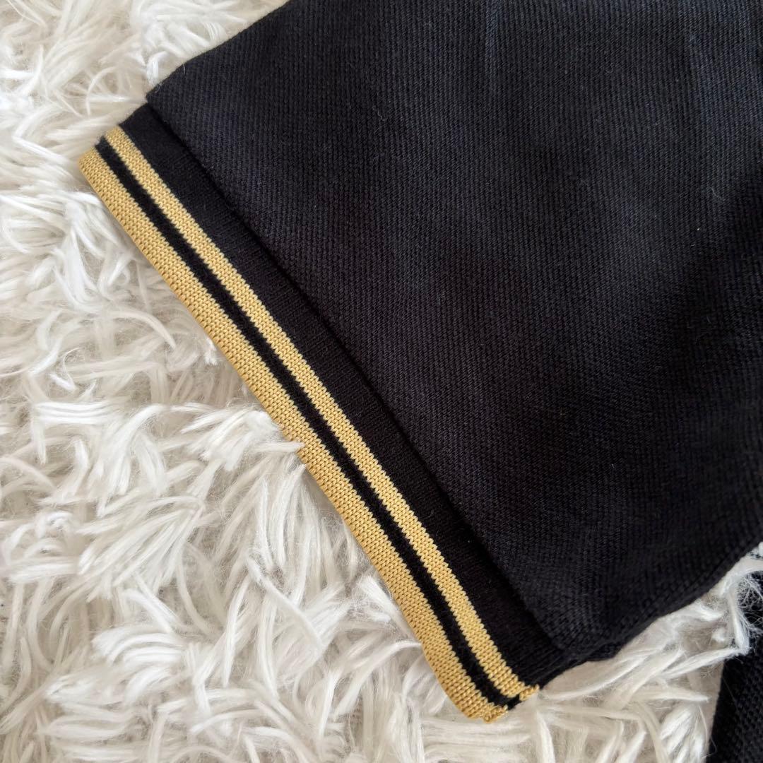 美品　フレッドペリー 英国製　M12　刺繍ロゴ　黒×ゴールド　ポロシャツ