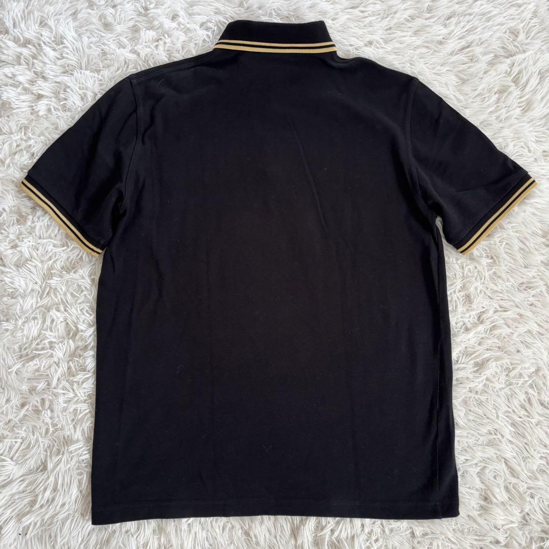 美品　フレッドペリー 英国製　M12　刺繍ロゴ　黒×ゴールド　ポロシャツ