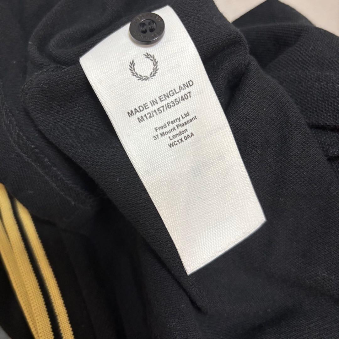 美品　フレッドペリー 英国製　M12　刺繍ロゴ　黒×ゴールド　ポロシャツ
