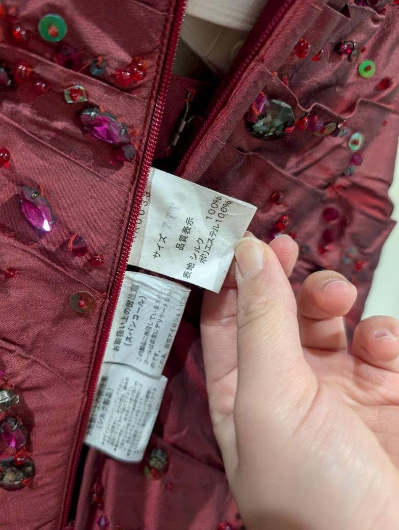 赤紫のフリルストラップレスドレス　ウェディング　ミュージカル　衣装　コスプレ