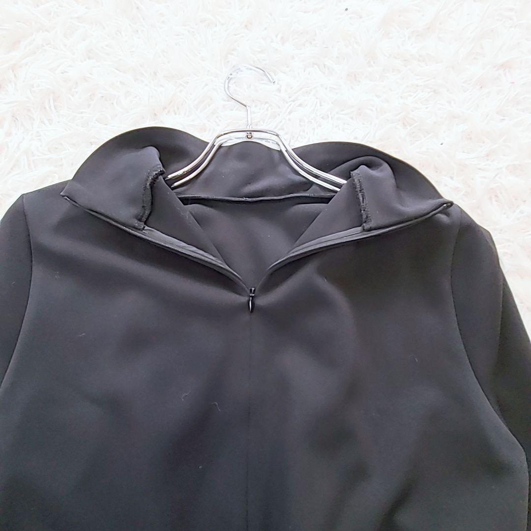 2024AW 極美品アドーア 完売色 黒 ストレッチダンボールカットソー