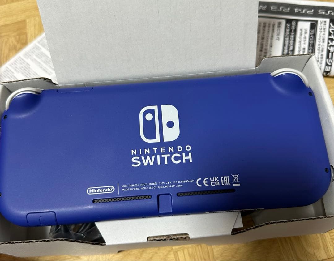 Nintendo Switch Lite ブルー(箱、充電器付) 2021年購入