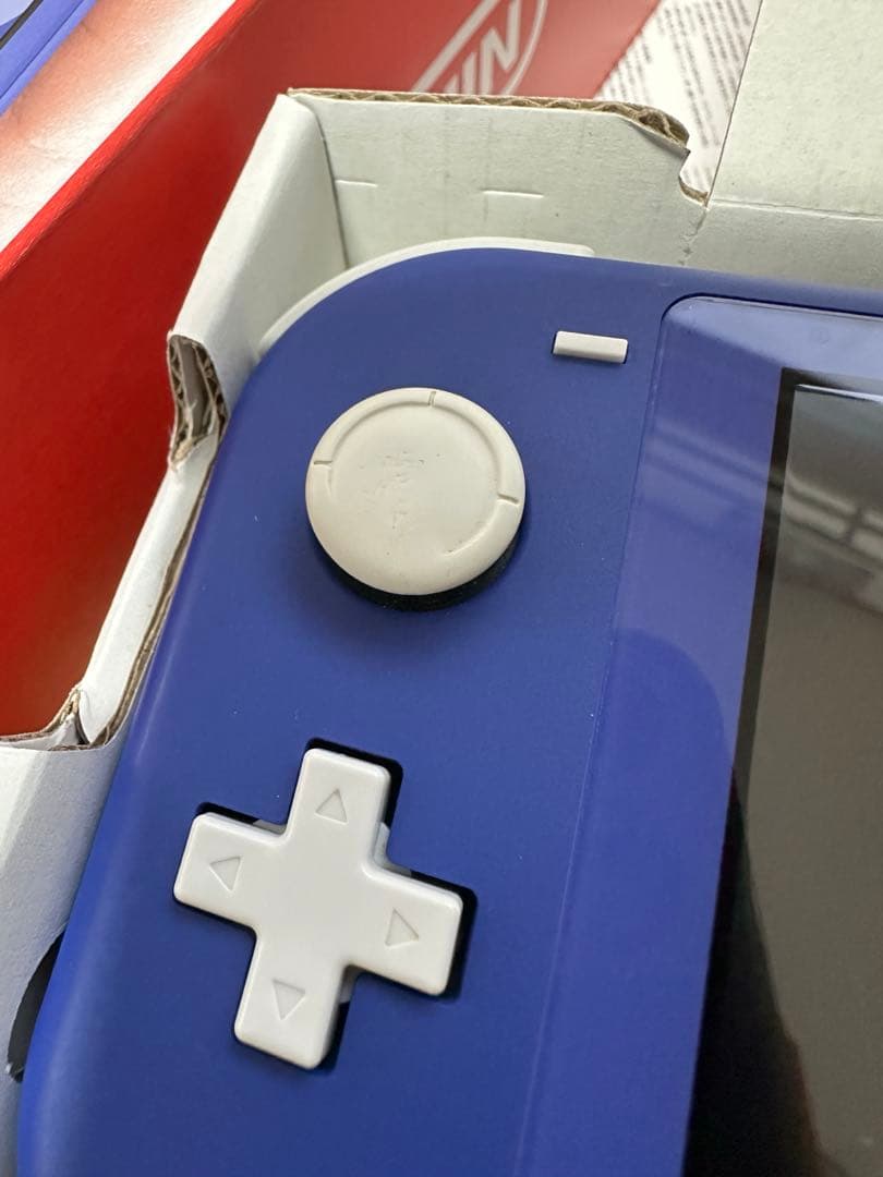 Nintendo Switch Lite ブルー(箱、充電器付) 2021年購入