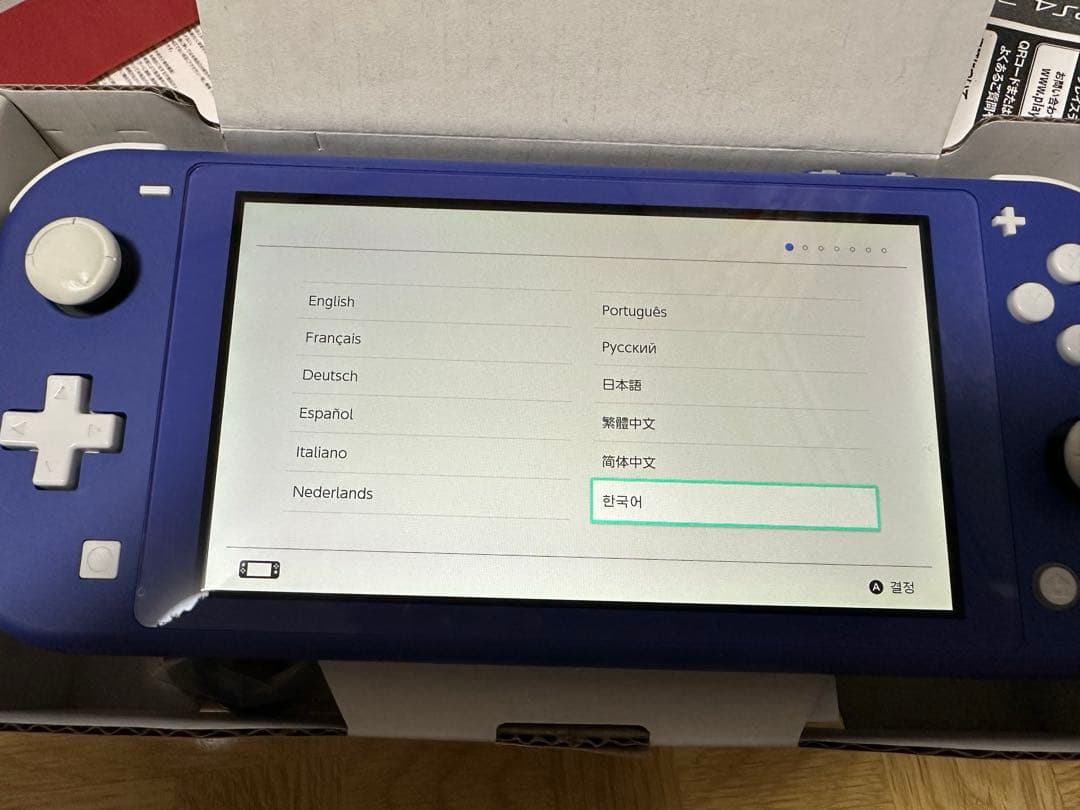 Nintendo Switch Lite ブルー(箱、充電器付) 2021年購入