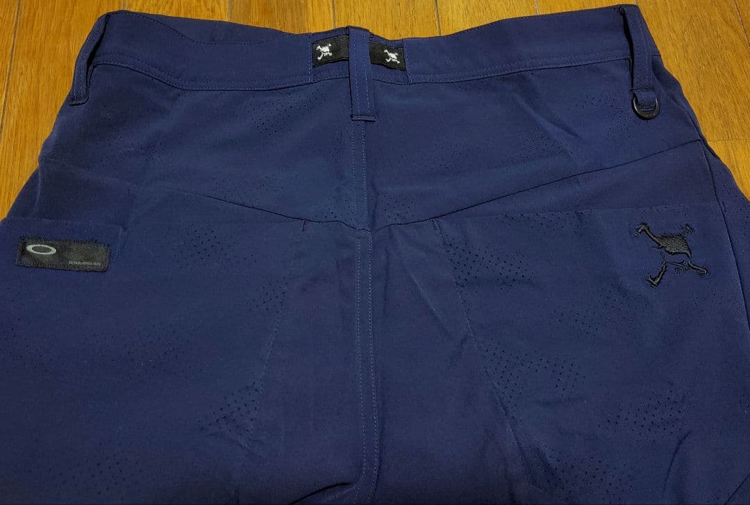 Oakley メンズ ゴルフパンツ ネイビー