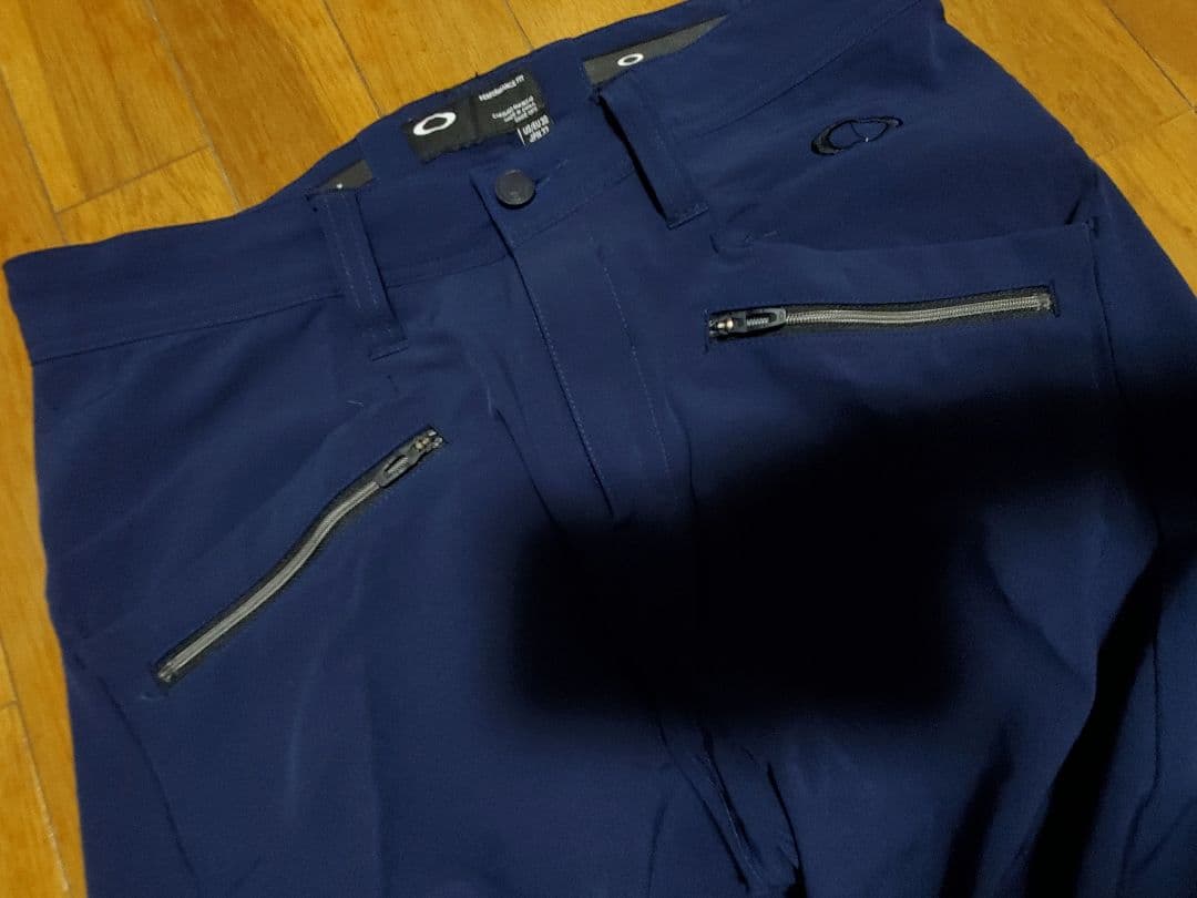 Oakley メンズ ゴルフパンツ ネイビー