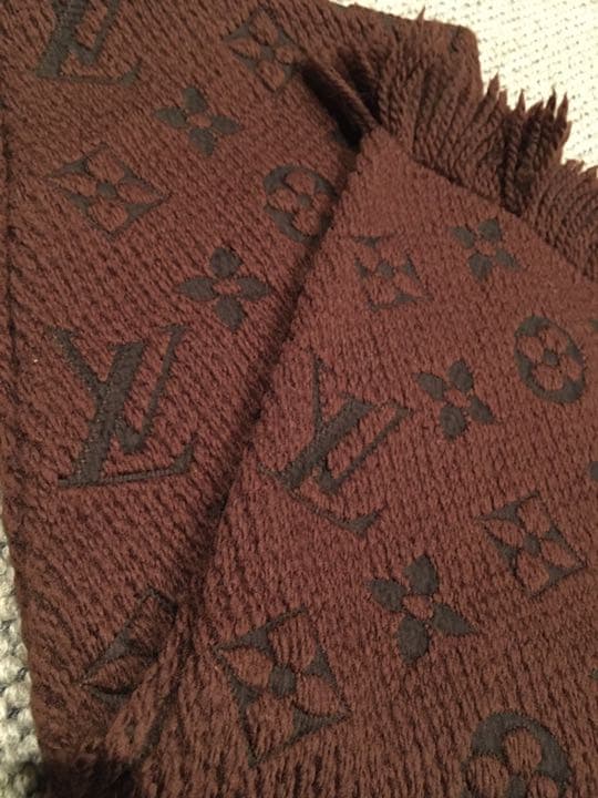冬物処分値下げ！ルイヴィトン　LV ニットマフラー　茶ブラウンモノグラム