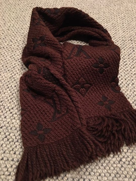 冬物処分値下げ！ルイヴィトン　LV ニットマフラー　茶ブラウンモノグラム
