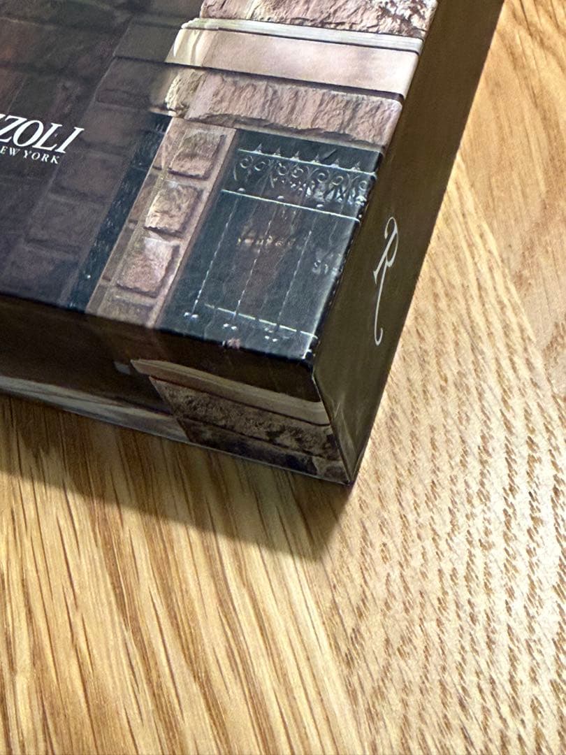 Bricks and Brownstone: The New York 洋書