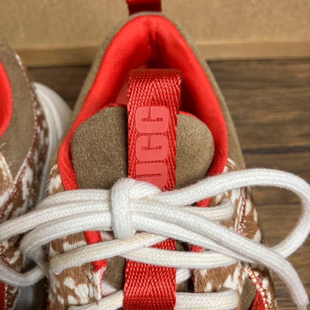 （K25928）★美品★ UGG アグ カレ レース スぺクル 23.5㎝