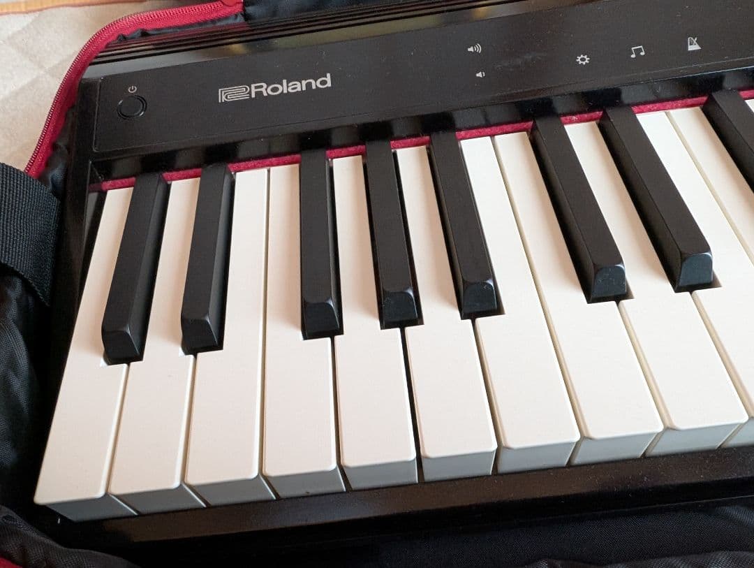 GO:Piano 61鍵 作動良好　電子ピアノローランド　Rolandゴーピアノ