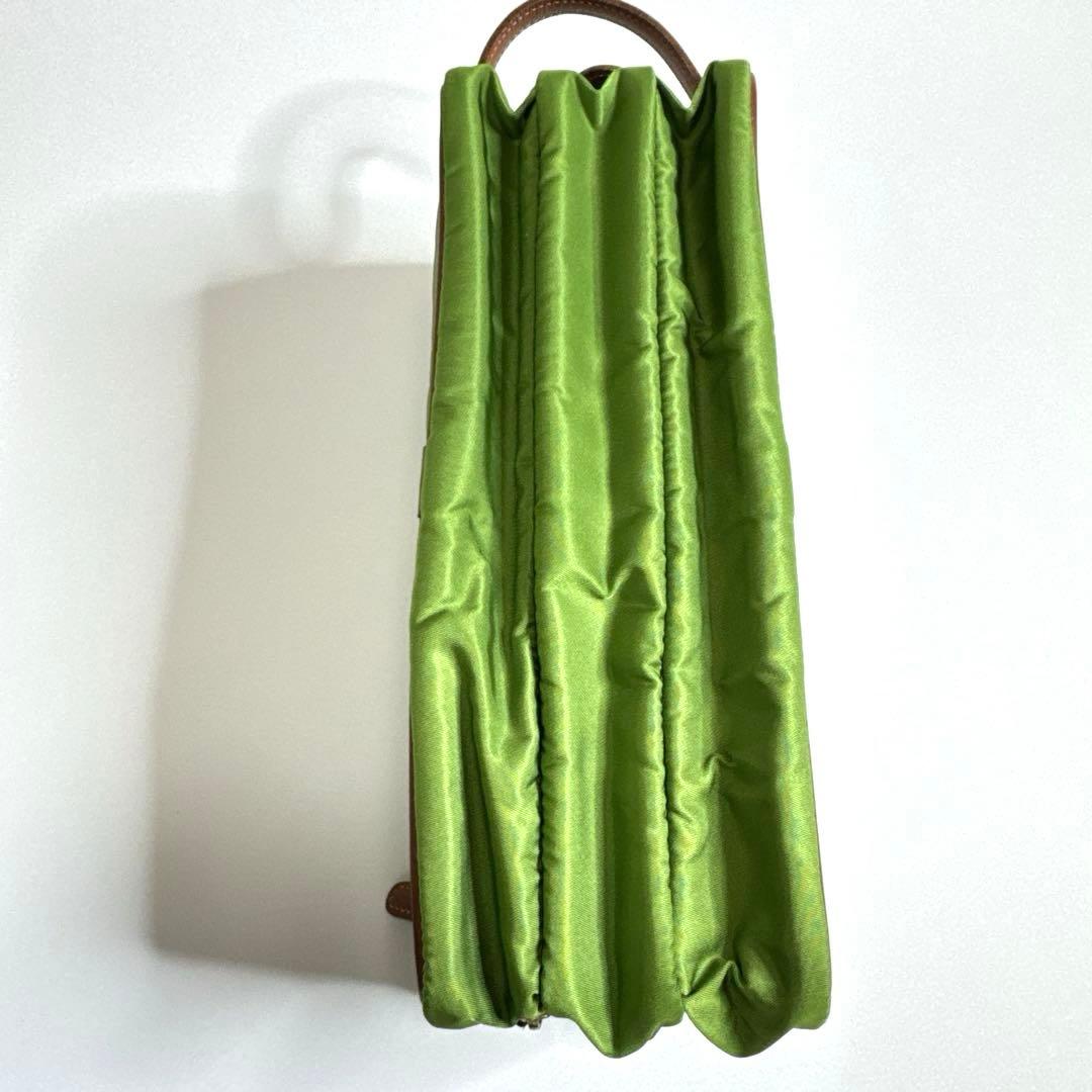 【極美品】Felisi フェリージ　ナイロンポーチ　719 グリーン