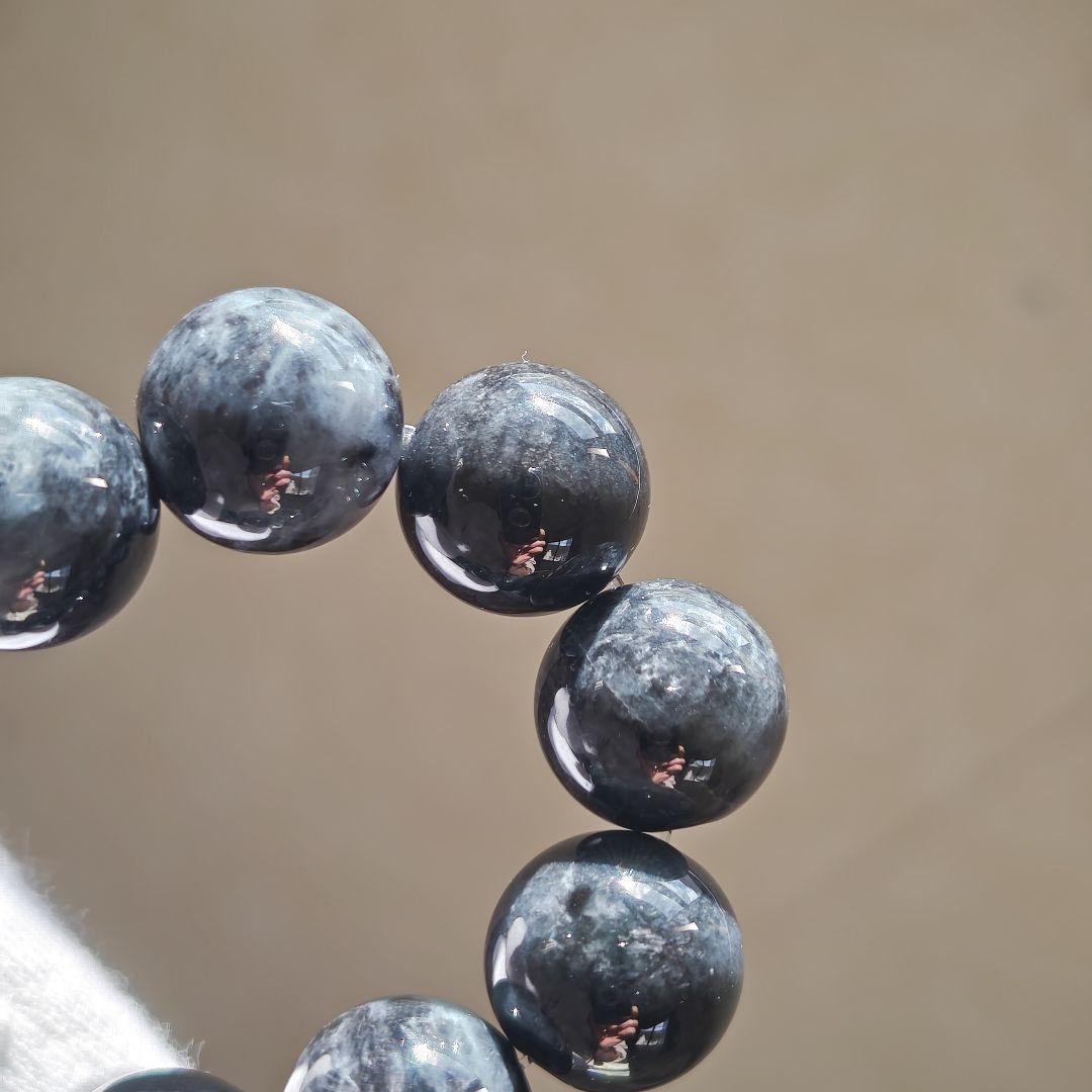 新作♡火供龍紋丸天珠、黒翡翠、グアテマラ産翡翠