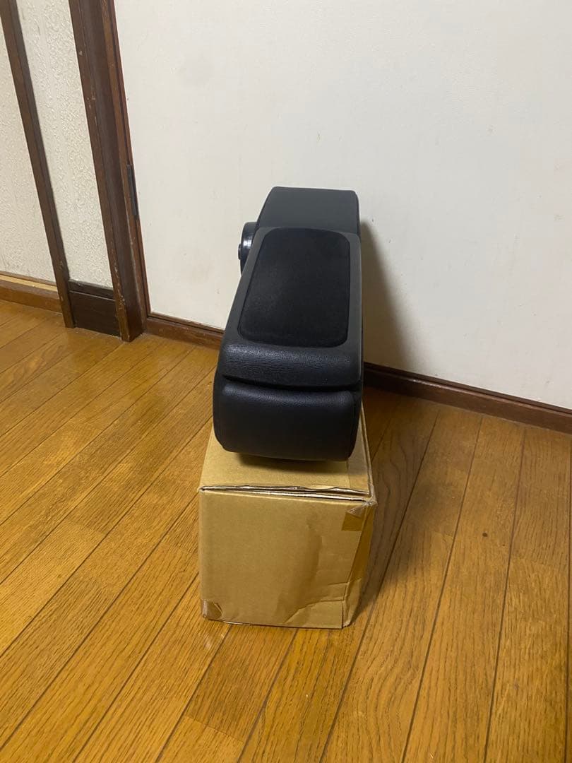 ホンダN-BOX Honda 純正オプションアームレスト 、シフトノブ