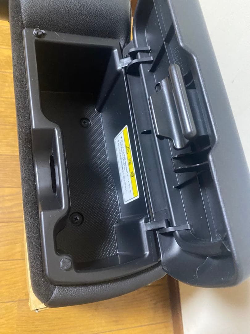 ホンダN-BOX Honda 純正オプションアームレスト 、シフトノブ