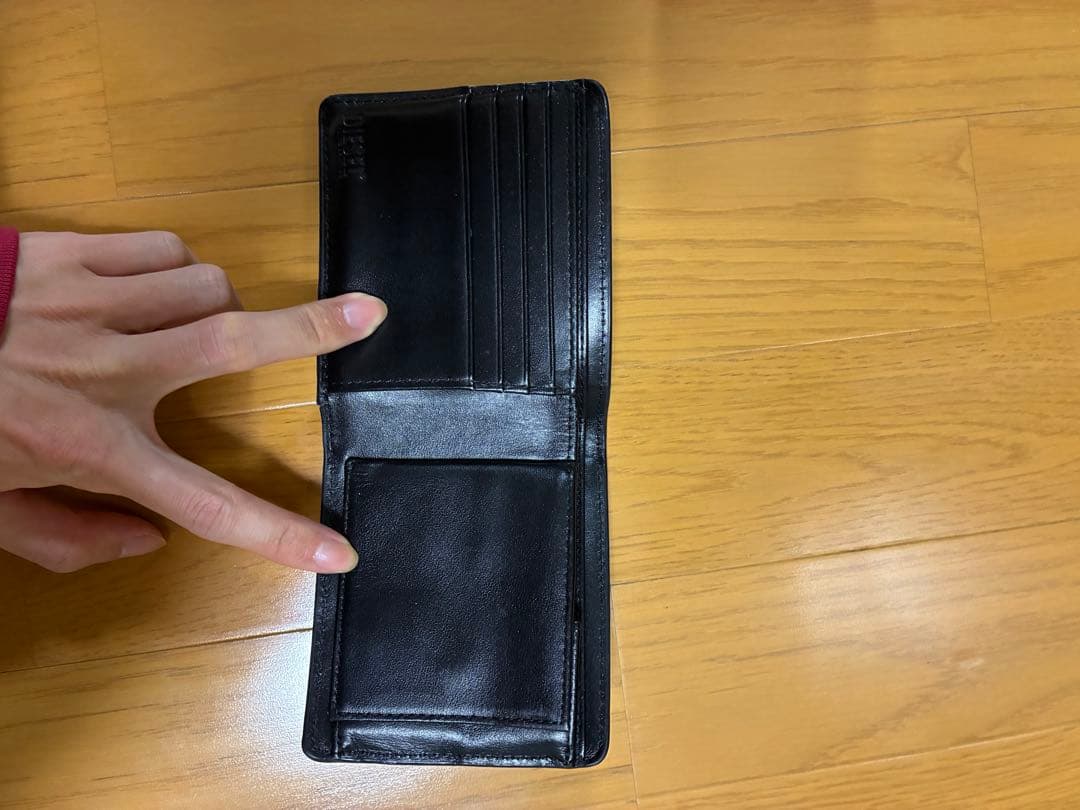 最終価格　DIESEL ブラックレザー 二つ折り財布