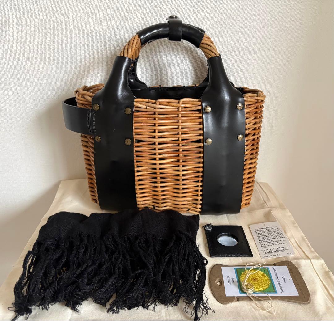 極美品　ebagos オイルショルダーミニ 紅籐 ブラック エバゴス　黒