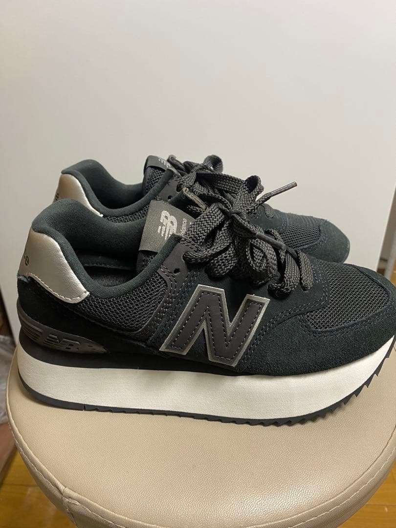 人気カラー‼️美品New Balance 574 ブラック 厚底スニーカー
