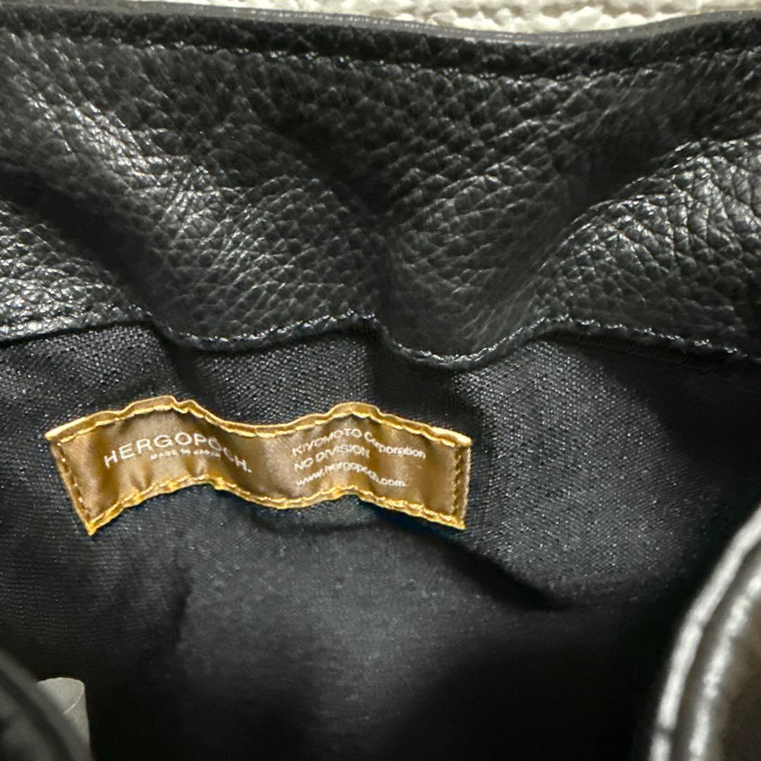 HERGOPOCH ソフトシュリンクレザー 巾着ポーチ　黒