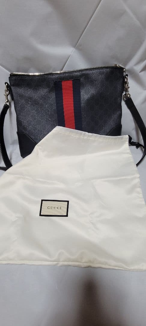 GUCCI　GGスプリームシェリーライン　メッセンジャーバック、ショルダーバック