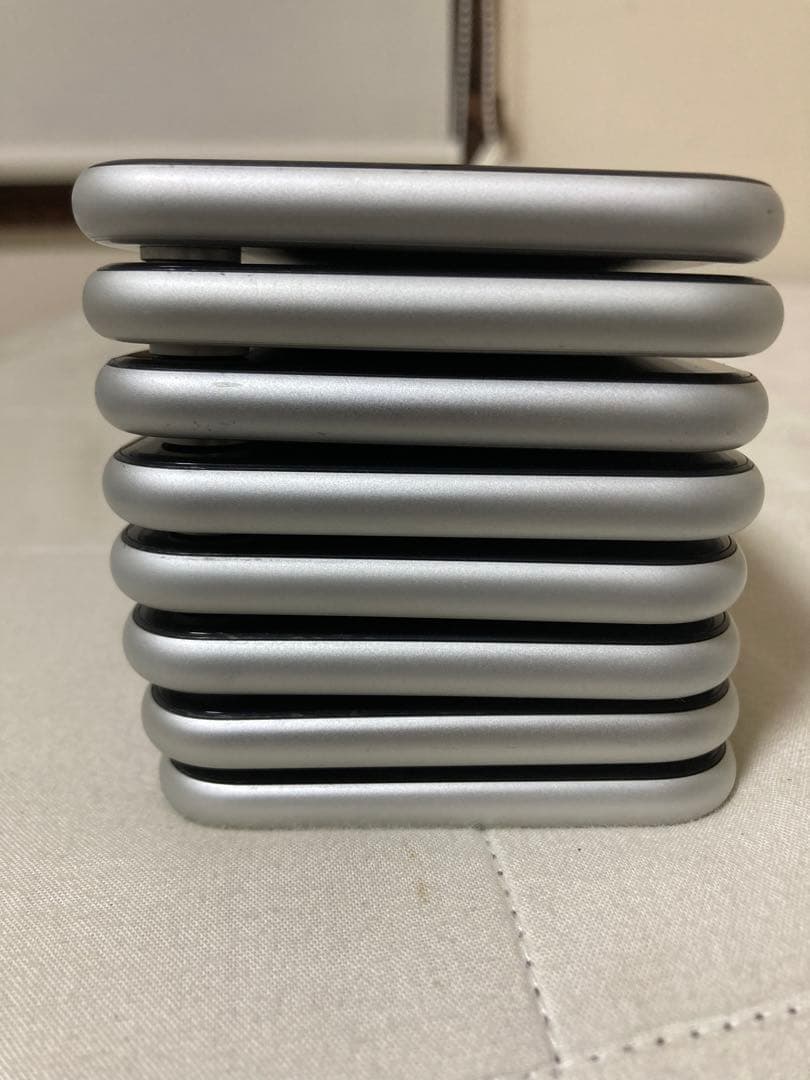 iPhone XR 64GB 8個セット　3