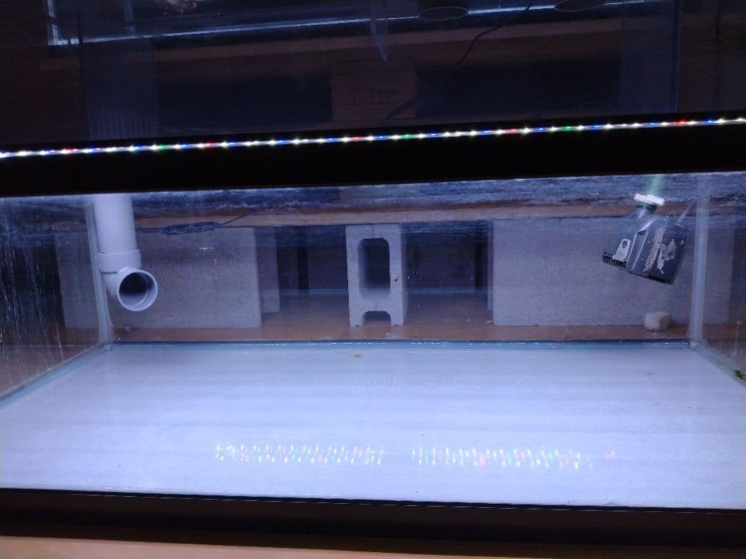 【引き取り限定】【大阪市】90cm水槽・上部フィルター・照明・ポンプの4点セット