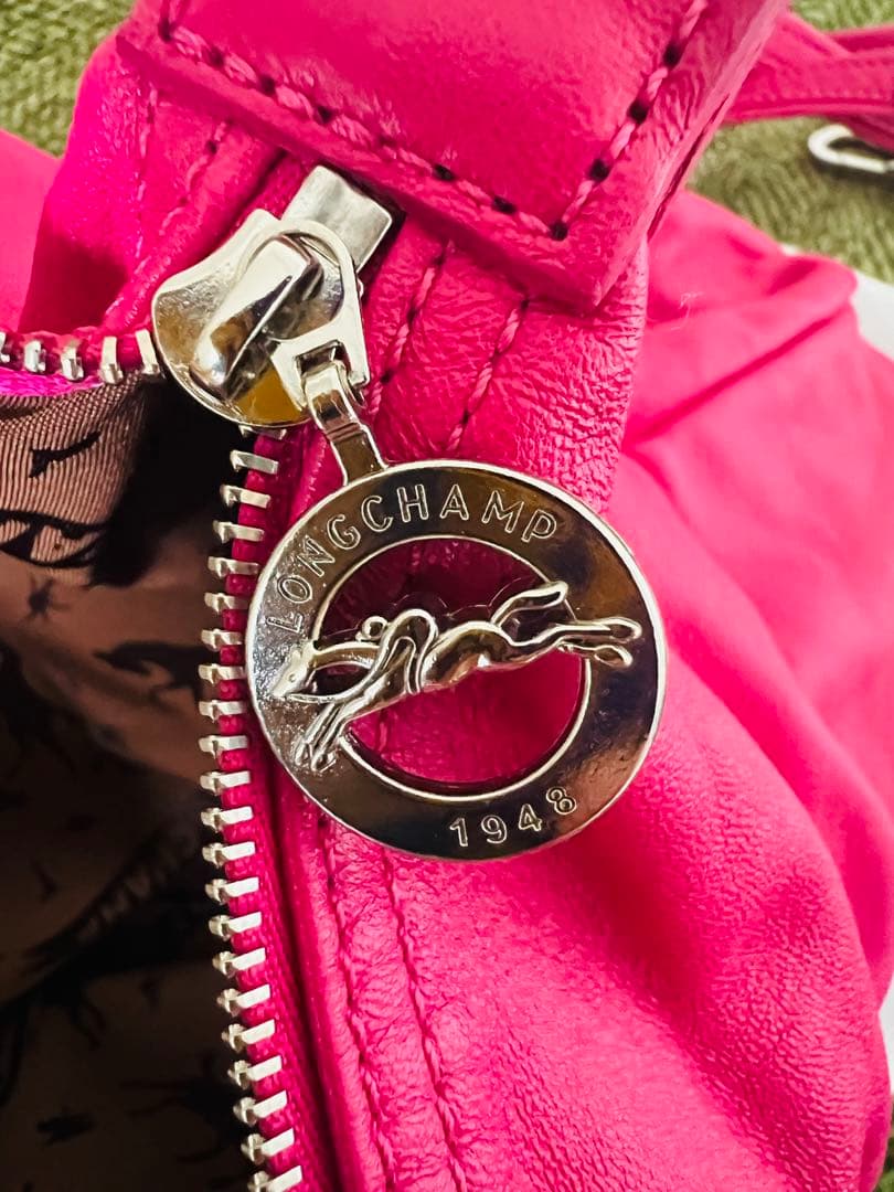 ロンシャン　リアルレザー　本革　ピンクレザーショルダーバッグ