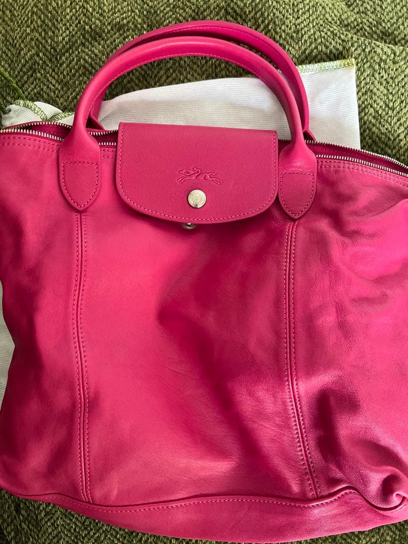 ロンシャン　リアルレザー　本革　ピンクレザーショルダーバッグ