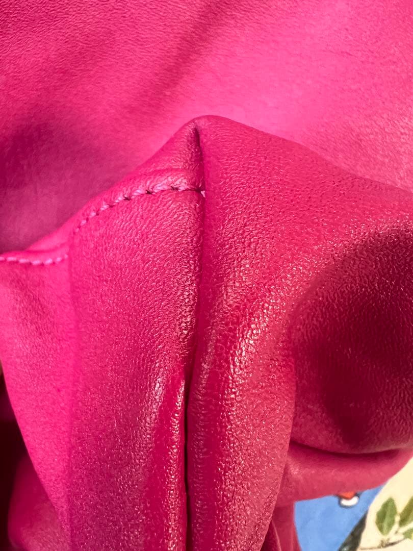 ロンシャン　リアルレザー　本革　ピンクレザーショルダーバッグ