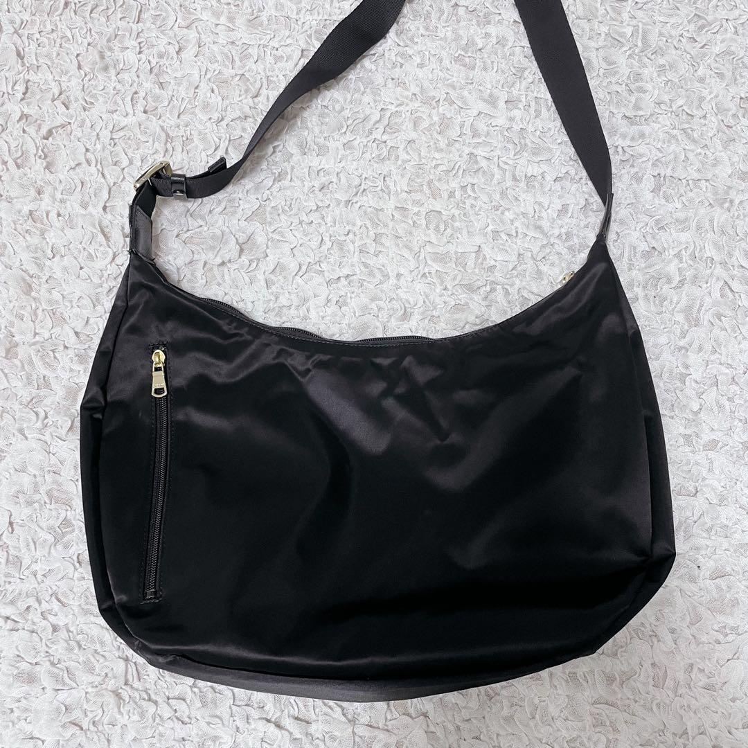 美品！russet ラウンドビッグショルダーバッグ　ブラック×ゴールド金具 希少