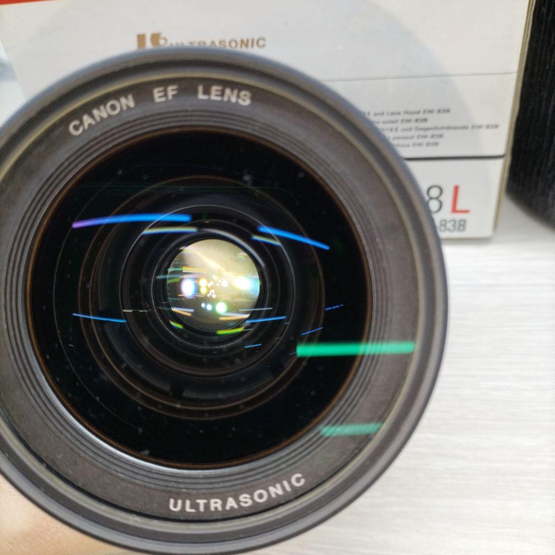 CANON　EF28-70mm f/2.8L ズームレンズ