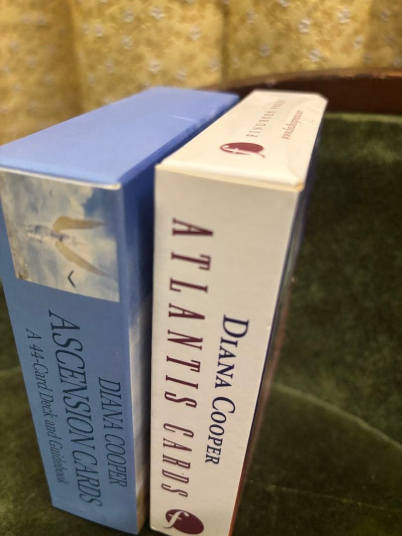 廃盤激レアダイアナクーパー アトランティス ユニコーン オラクルカード