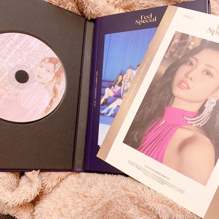 値引き交渉可！TWICE 全員直筆サイン feel special CD