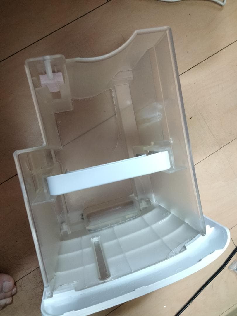 か*る様 シャープ ハイブリッド除湿機 衣類乾燥 CV-NH140-W　訳あり