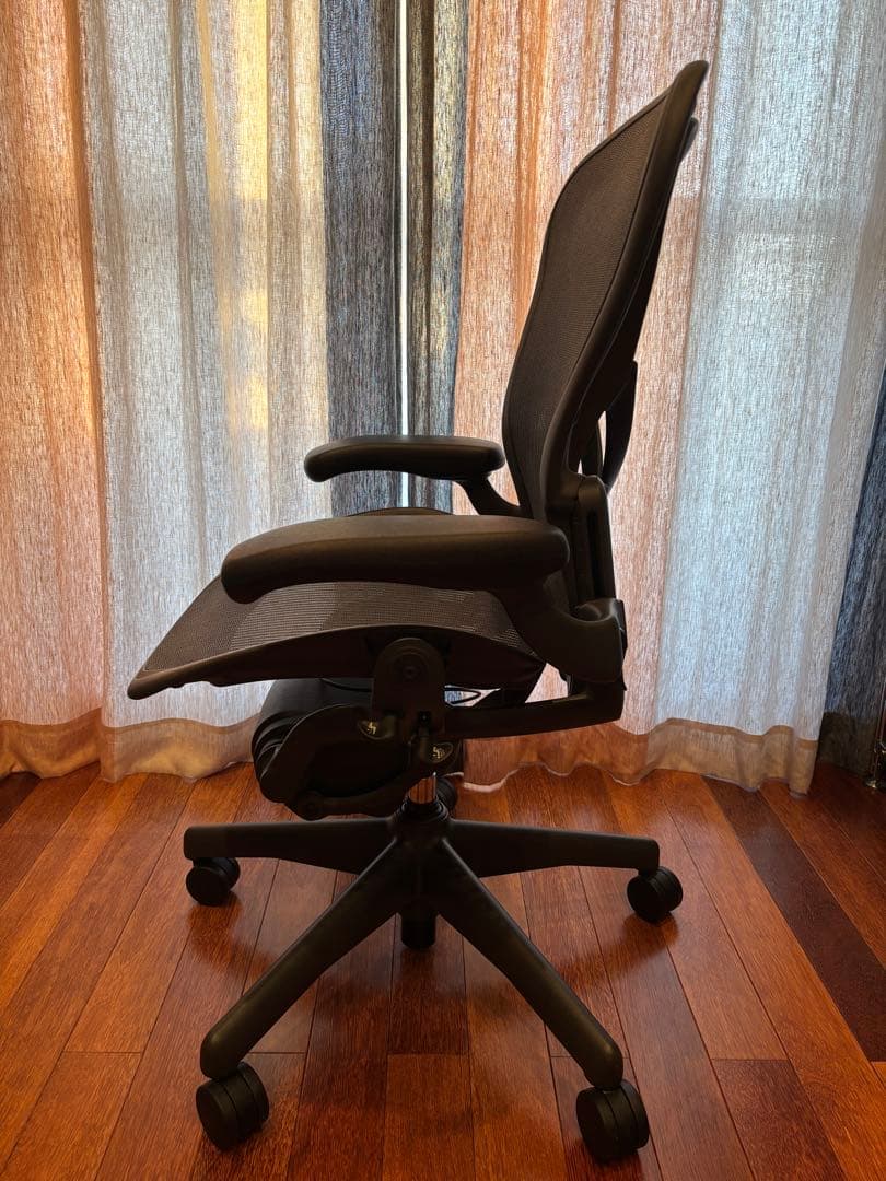 ［Bサイズ］ハーマンミラー アーロンチェア クラシック