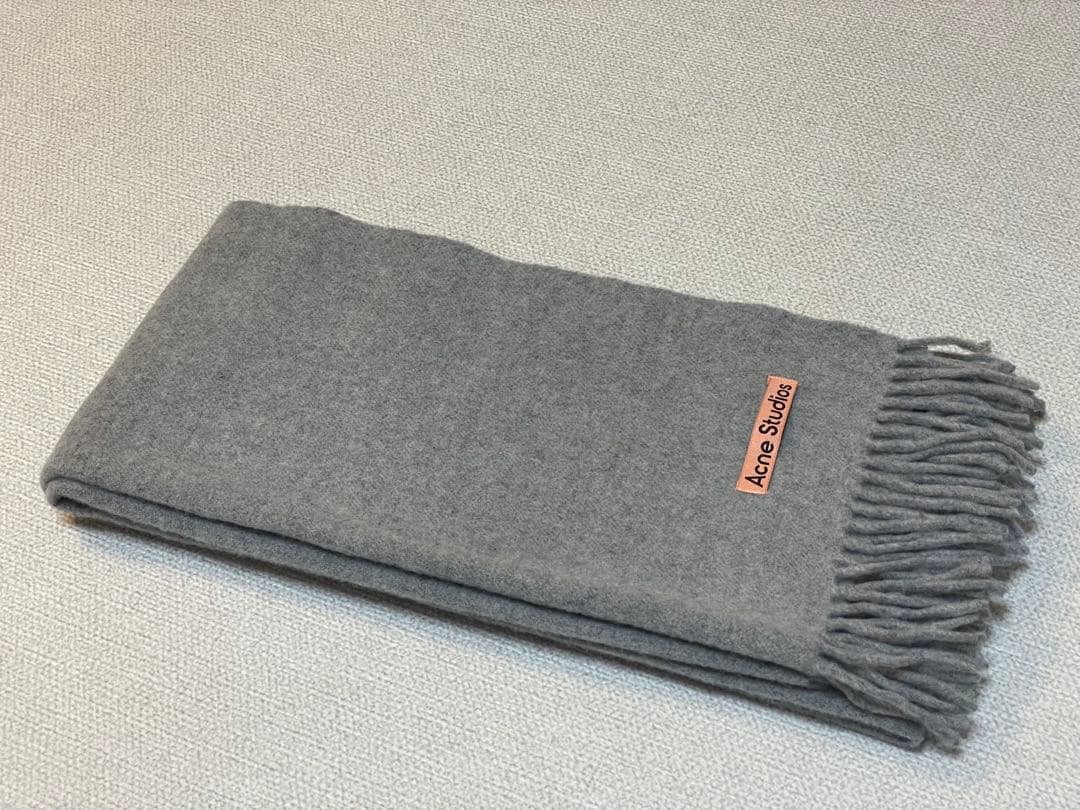 Acne Studios フリンジウールスカーフ ナロー ライトグレーメランジ