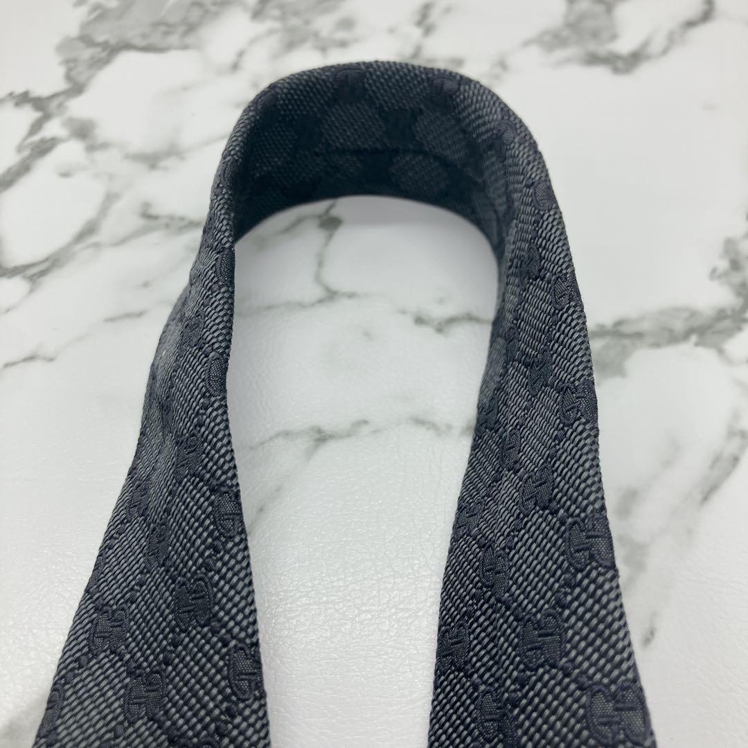 美品 GUCCI グッチ ネクタイ GG柄 シルク グレー系 高級感 ビジネス