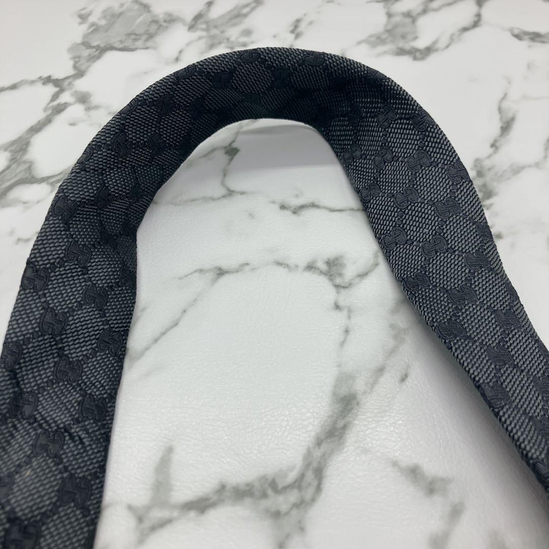 美品 GUCCI グッチ ネクタイ GG柄 シルク グレー系 高級感 ビジネス
