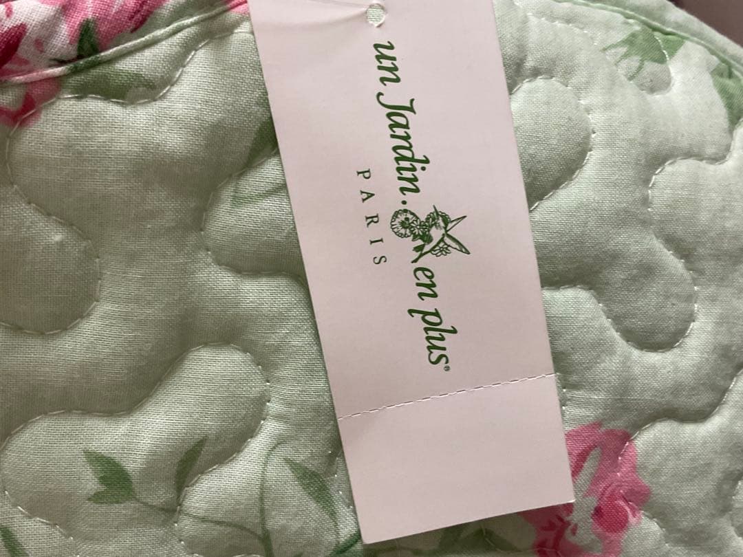 昭和西川アンジャルダン　薔薇柄　マルチカバー 200x250cm 未使用タグ付き