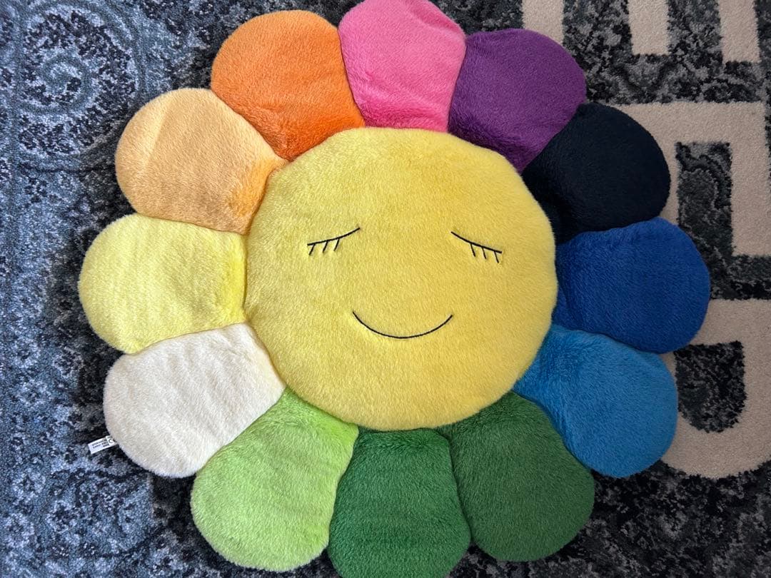 村上隆　クッション　kakai kiki 花　flower インテリア