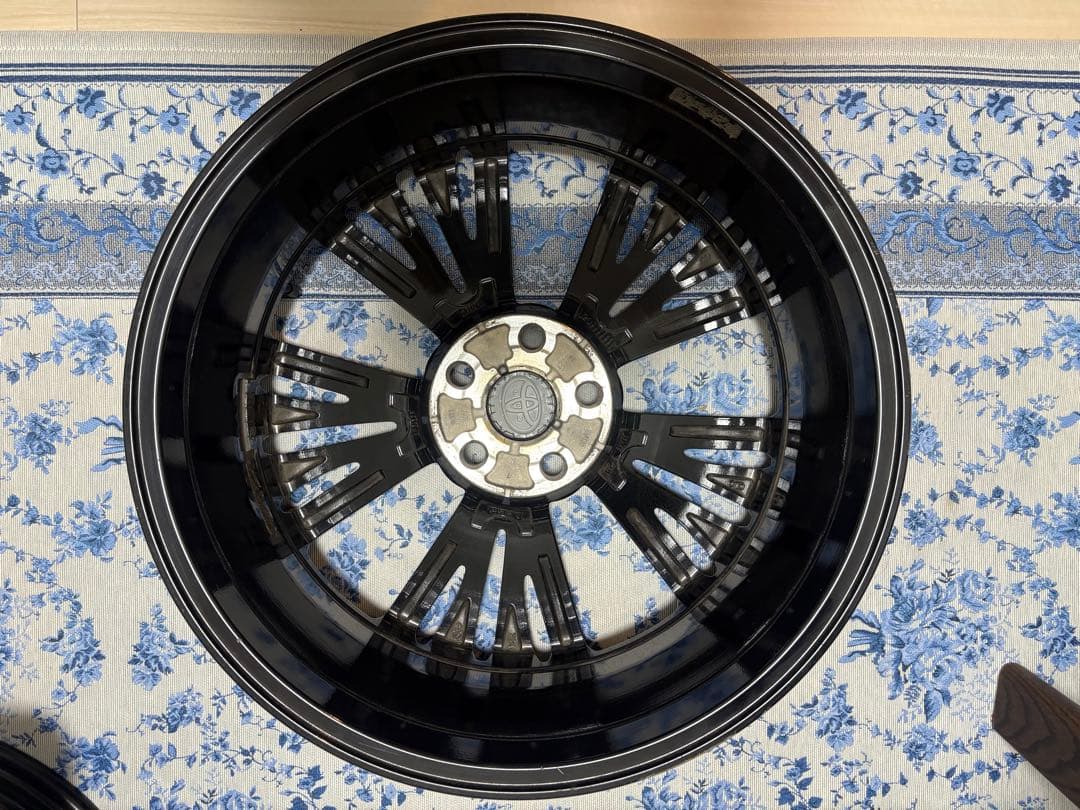 60プリウス純正ホイール19インチ　本数相談可