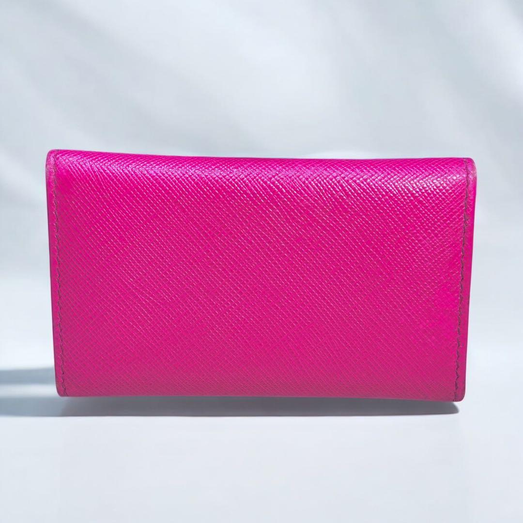 ✨超美品✨PRADA プラダ　ピンクレザー キーケース　正規品　箱付き