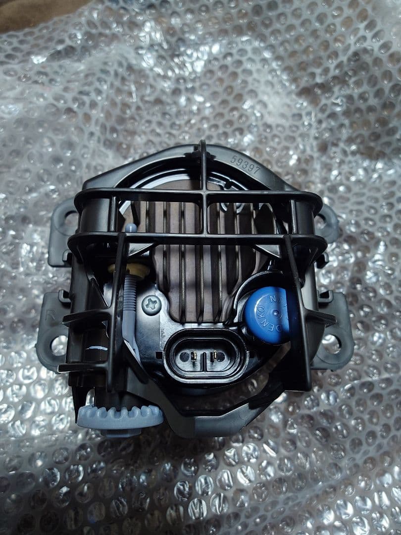 新品 未使用 スズキ 左右純正LEDフォグランプ mk53s