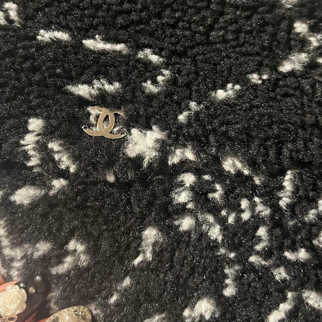 【美品】CHANEL ボアバケットハット CCマークとカメリア風デザインMサイズ