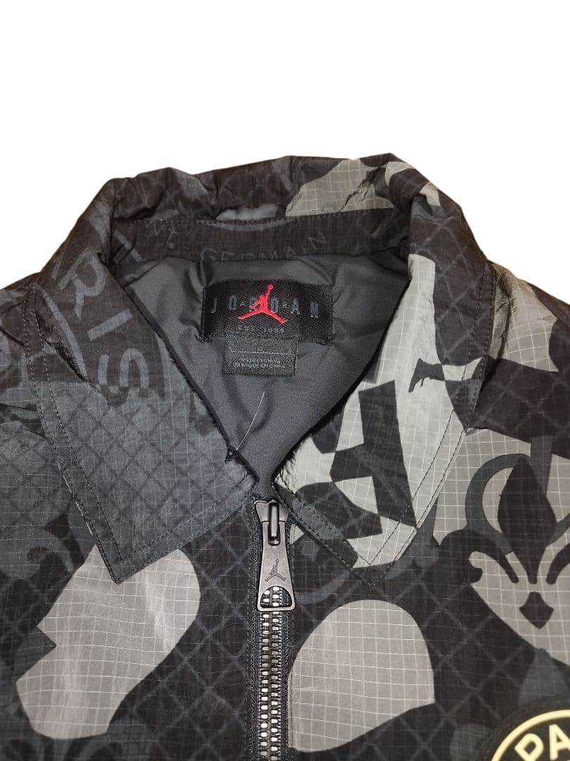 新品　NIKE　ナイキ　JORDAN　ジョーダン　パリサンジェルマン　アウター