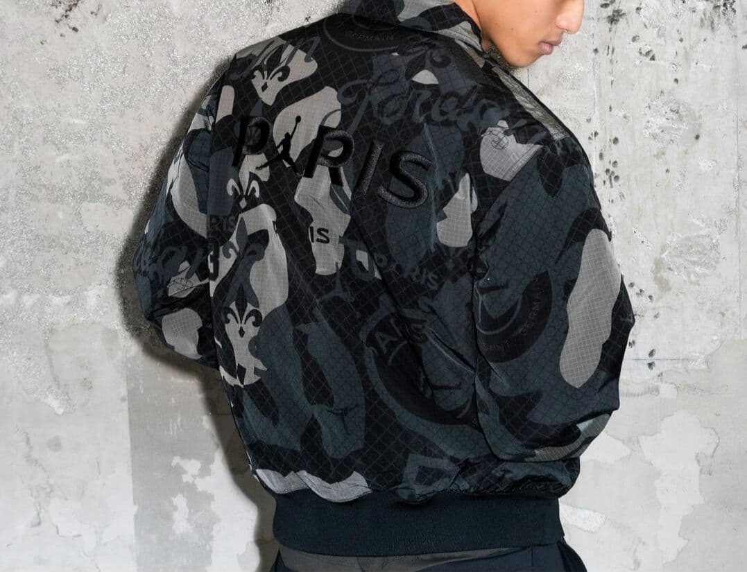 新品　NIKE　ナイキ　JORDAN　ジョーダン　パリサンジェルマン　アウター