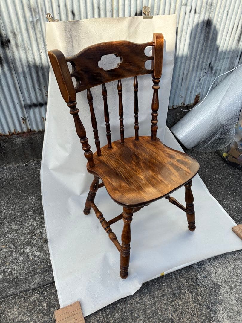 アンティークな飛騨産業のウィンザーチェア　キツツキマーク　椅子希少
